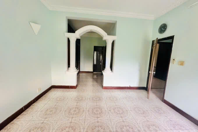 BÁN BIỆT THỰ ĐƯỜNG CỘNG HÒA DIỆN TÍCH: 7,6X30,4M TRỆT LỬNG LẦU (CN: 231M2)