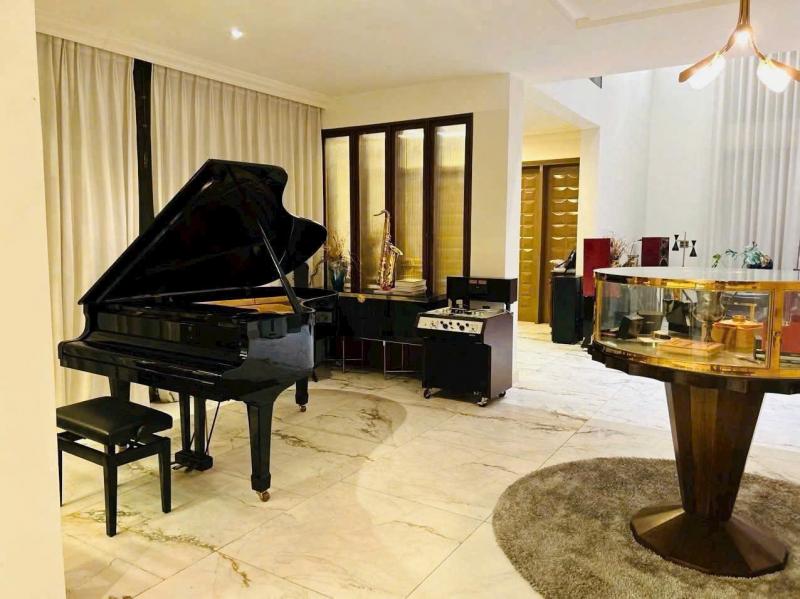 BÁN BIỆT THỰ ĐƯỜNG NGUYỄN VĂN HƯỞNG DIỆN TÍCH: 15X25,5M HẦM TRỆT 3 LẦU (CN:350M2