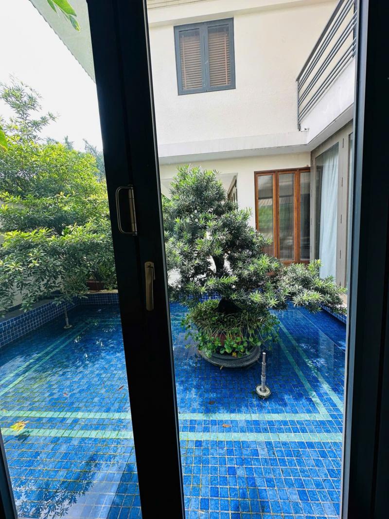 BÁN BIỆT THỰ ĐƯỜNG NGUYỄN VĂN HƯỞNG DIỆN TÍCH: 15X25,5M HẦM TRỆT 3 LẦU (CN:350M2