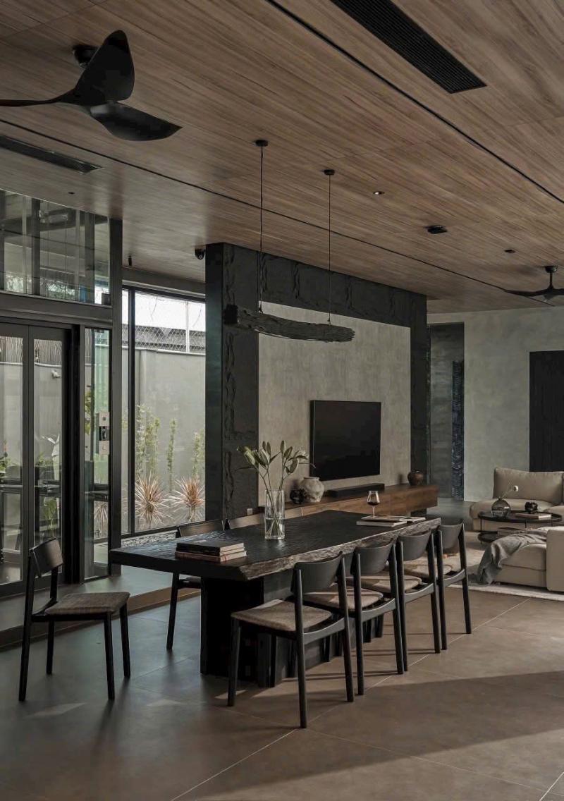 BÁN BIỆT THỰ KHU THẢO ĐIỀN DIỆN TÍCH: 15X40M 3 TẦNG (CÔNG NHẬN: 540M2)