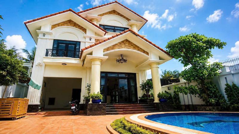 BÁN BIỆT THỰ MẶT TIỀN 11 NGUYỄN DUY HIỆU DIỆN TÍCH: 12,5X31M 2 LẦU ÁP MÁI