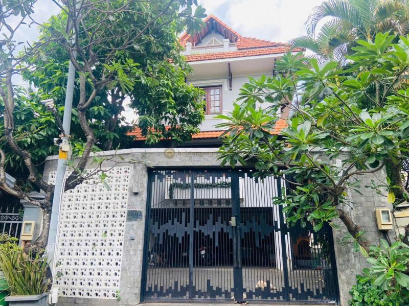 BÁN BIỆT THỰ MẶT TIỀN SỐ 1 NGUYỄN VĂN HƯỞNG DT: 8X33M (NH 25M) TRỆT LỬNG 2 LẦU