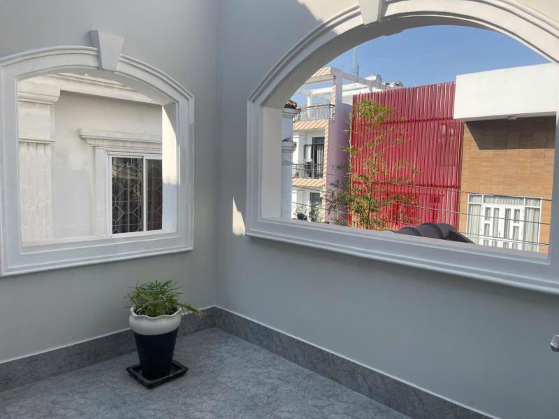 BÁN BIỆT THỰ MẶT TIỀN SỐ 8 ĐƯỜNG 42 THẢO ĐIỀN DIỆN TÍCH: 14X25M HẦM 3 TẦNG