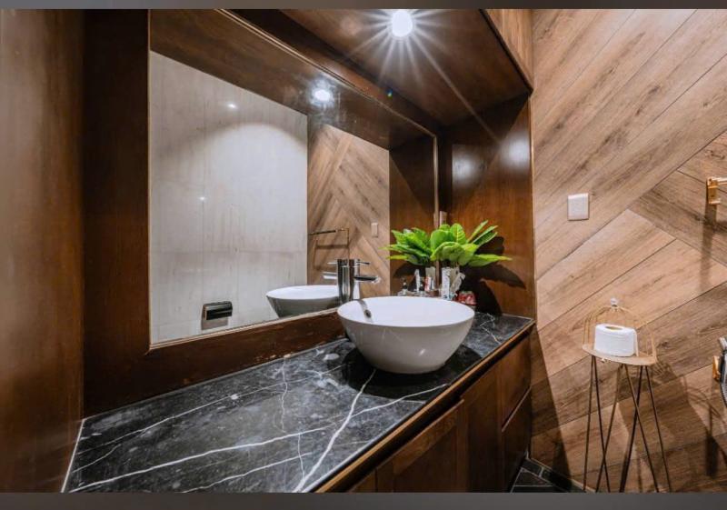 BÁN BIỆT THỰ PHONG CÁCH NHẬT ĐƯỜNG NGUYỄN TUYỂN DIỆN TÍCH: 16X12M TRỆT 3 TẦNG