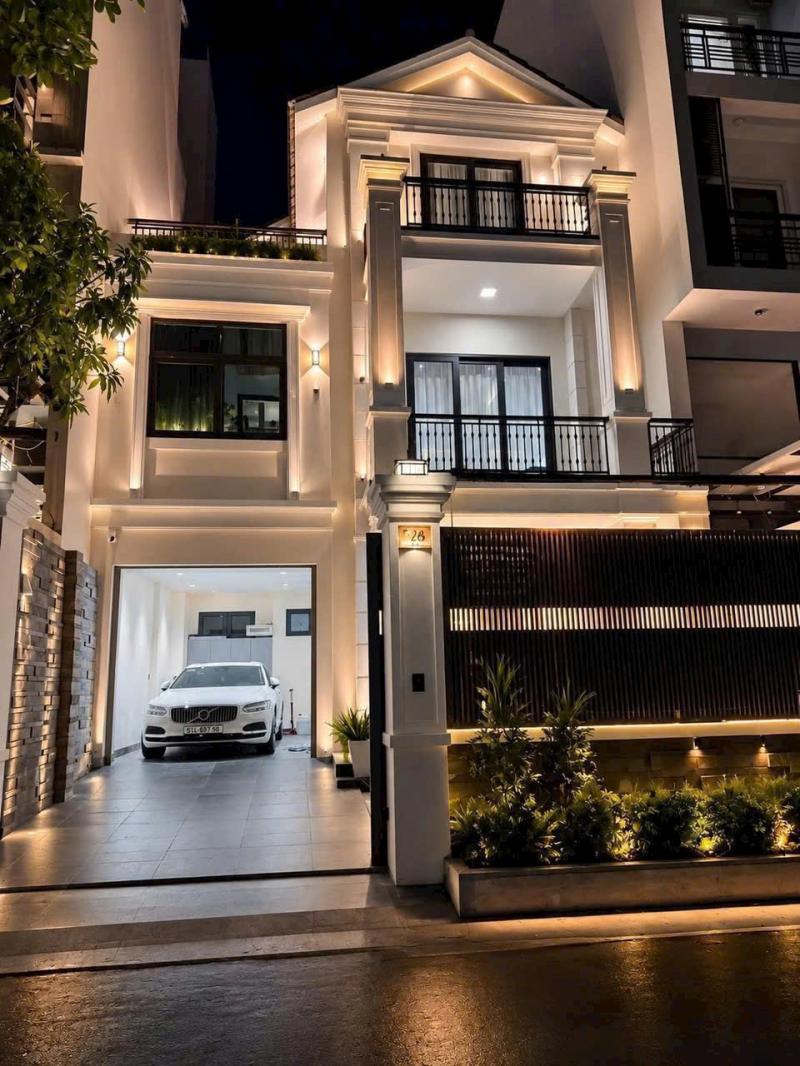 BÁN BIỆT THỰ THẢO ĐIỀN NGAY NGUYỄN VĂN HƯỞNG DIỆN TÍCH: 8,5X18M 3 TẦNG