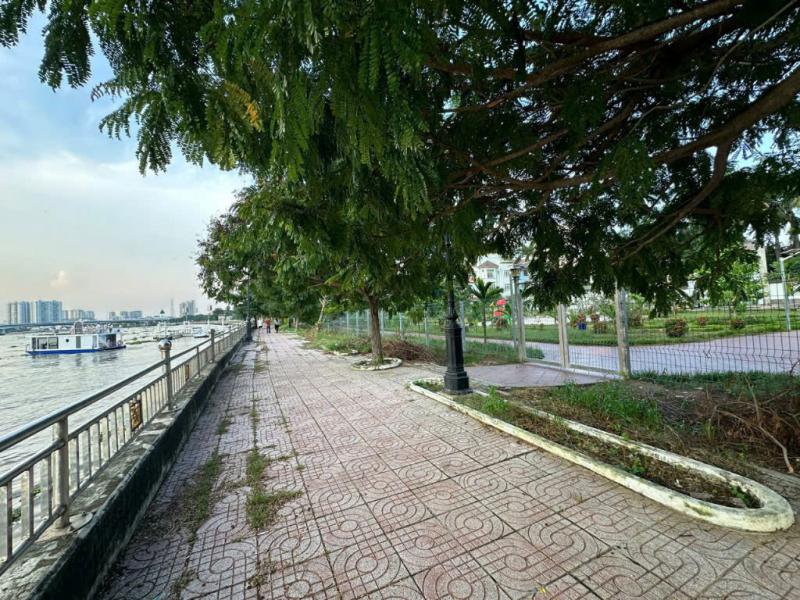 BÁN ĐẤT MẶT TIỀN 37 ĐƯỜNG SỐ 33 DIỆN TÍCH: 10,4X29,6M (CÔNG NHẬN: 305M2)