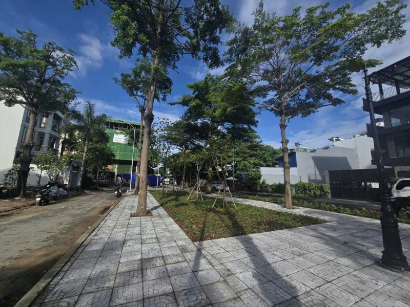 BÁN ĐẤT MẶT TIỀN ĐƯỜNG BÁT NÀN DIỆN TÍCH: 10X23,3M (CÔNG NHẬN: 233M2)