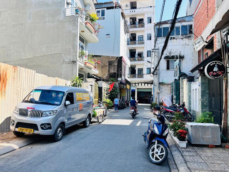 Bán đất trống hẻm nhựa xe hơi đường Bàu Bàng diện tích: 11x17m (cách MT 20m)
