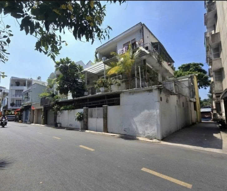 BÁN NHÀ 2 MẶT TIỀN TRƯỚC SAU SỐ 4 THÉP MỚI DIỆN TÍCH: 12X22M 2 LẦU (CN: 264M2)