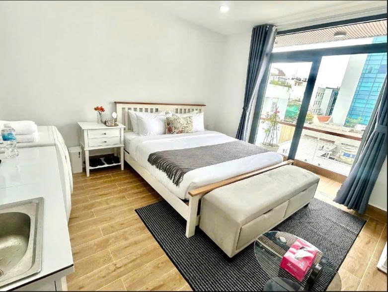 Bán nhà CHDV hẻm xe hơi 25/4B Cửu Long diện tích: 4,55x14m trệt 4 lầu