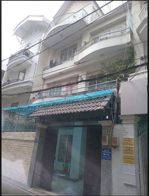 BÁN NHÀ ĐƯỜNG HỒNG HÀ DIỆN TÍCH: 8X16M 3 LẦU (CÔNG NHẬN: 123M2)