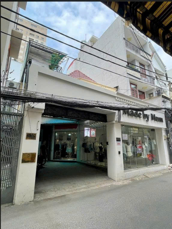 BÁN NHÀ ĐƯỜNG NGUYỄN GIA TRÍ DIỆN TÍCH: 9X20M TRỆT LẦU (CÔNG NHẬN: 180M2)