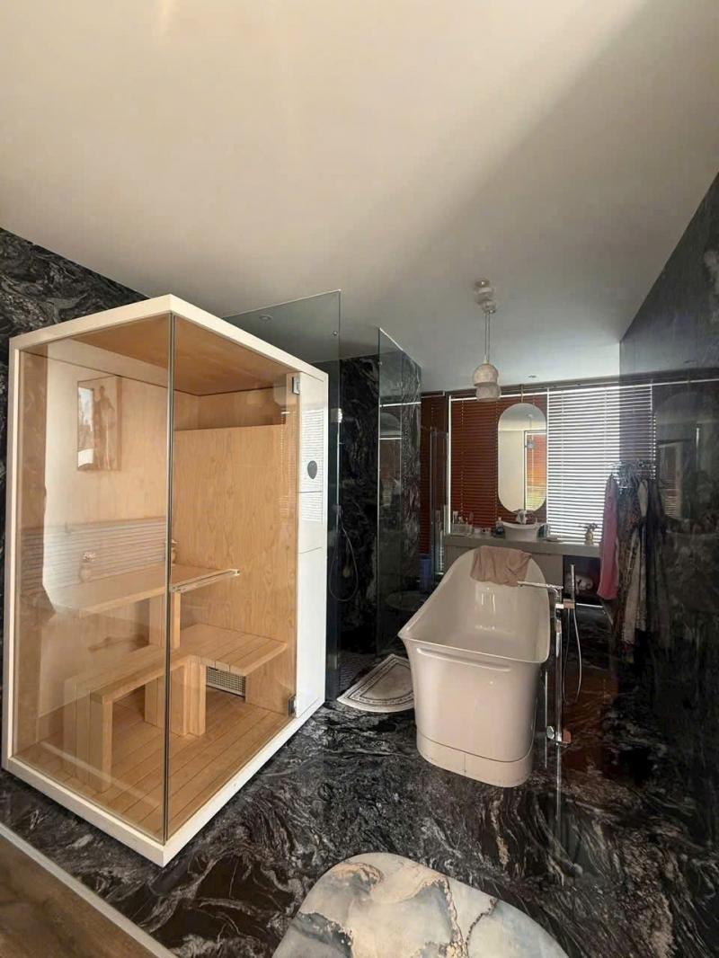 Bán nhà đường Nguyễn Sỹ Sách diện tích: 303m2 lửng 4 tầng