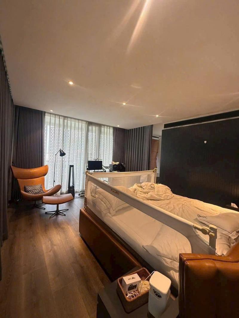 Bán nhà đường Nguyễn Sỹ Sách diện tích: 303m2 lửng 4 tầng