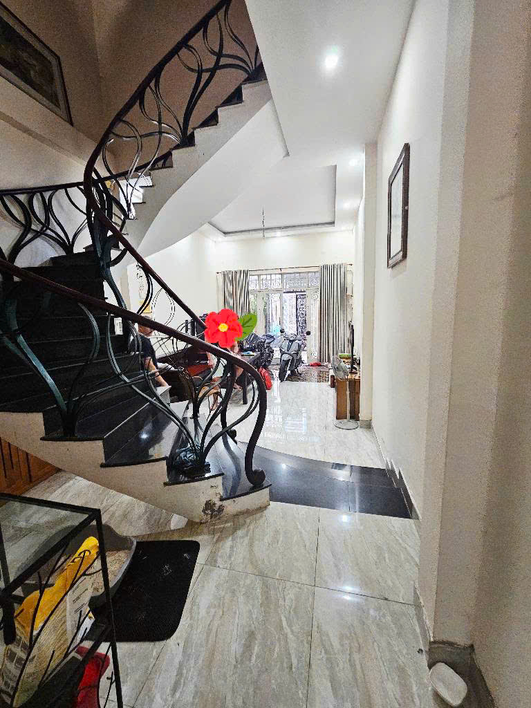 BÁN NHÀ ĐƯỜNG THÍCH MINH NGUYỆT DIỆN TÍCH: 4X18M 3 TẦNG