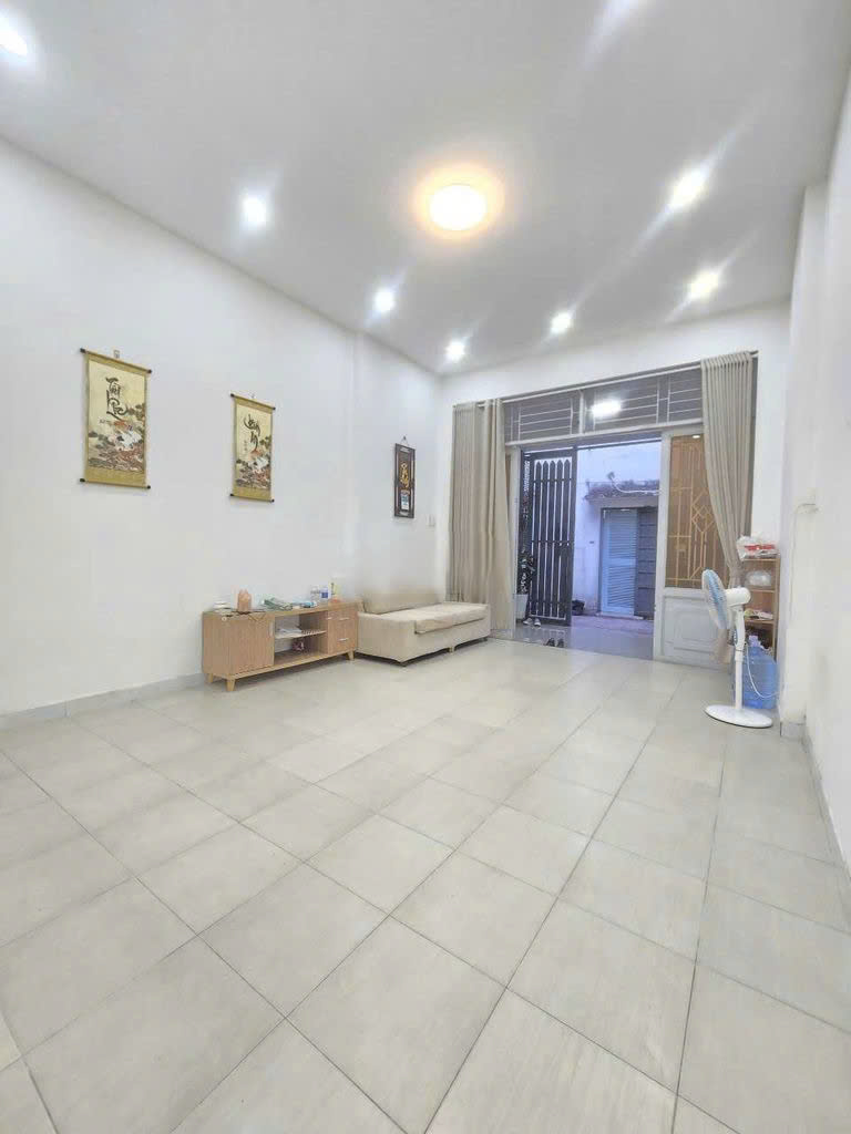 BÁN NHÀ ĐƯỜNG TIỀN GIANG DIỆN TÍCH: 4,1X16M TRỆT LỬNG (CÔNG NHẬN: 65,6M2)