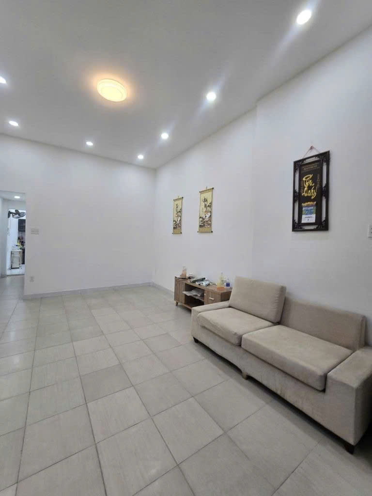 BÁN NHÀ ĐƯỜNG TIỀN GIANG DIỆN TÍCH: 4,1X16M TRỆT LỬNG (CÔNG NHẬN: 65,6M2)