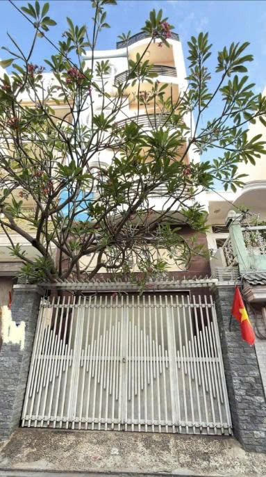 BÁN NHÀ ĐƯỜNG ÚT TỊCH QUẬN TÂN BÌNH DIỆN TÍCH: 5,2X20M 6 TẦNG (CÔNG NHẬN: 95M2)
