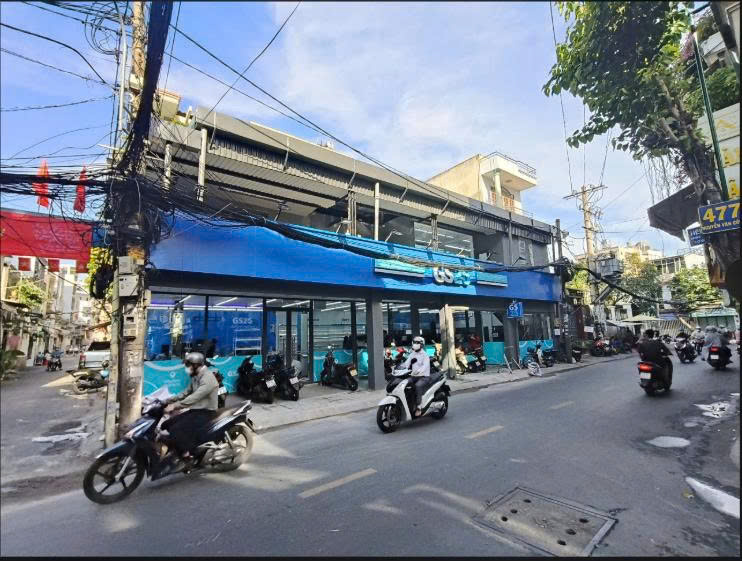 BÁN NHÀ GÓC 2 MẶT TIỀN 498 NGUYỄN VĂN CÔNG DIỆN TÍCH: 17,5X8M 2 TẦNG (CN: 136M2
