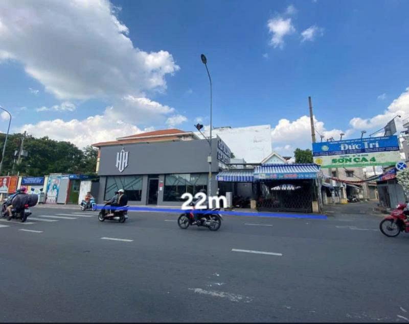 Bán nhà góc 2 mặt tiền 744A Nguyễn Kiệm diện tích: 22x46m (nở hậu 37m) trệt lầu