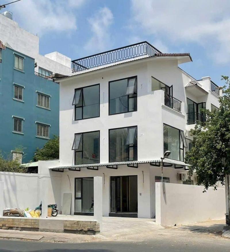 Bán nhà góc 2 mặt tiền đường Điện Biên Phủ diện tích: 10x24m 3 tầng