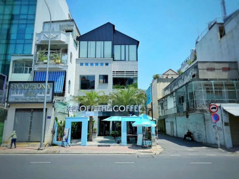 Bán nhà góc 3 mặt tiền đường Đào Duy Anh diện tích: 9x28m lửng 3 tầng