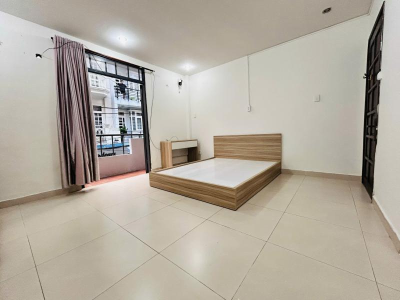 Bán nhà hẻm xe hơi đường Hồng Hà đi bộ 2p ra Sân Bay DT: 4,51x20m trệt 2 lầu