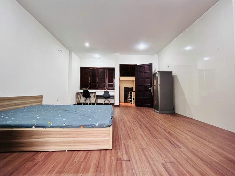 Bán nhà hẻm xe hơi đường Hồng Hà đi bộ 2p ra Sân Bay DT: 4,51x20m trệt 2 lầu