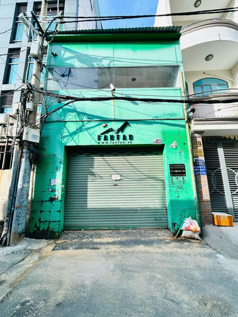 BÁN NHÀ HẺM XE HƠI ĐƯỜNG TRƯỜNG SƠN DIỆN TÍCH: 5,5X24M (CÔNG NHẬN: 126M2)