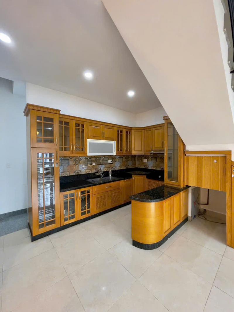 BÁN NHÀ HẺM XE TẢI 1 TRỤC ĐƯỜNG CHU VĂN AN DIỆN TÍCH: 4,5X11,5M TRỆT LỬNG 4 LẦU