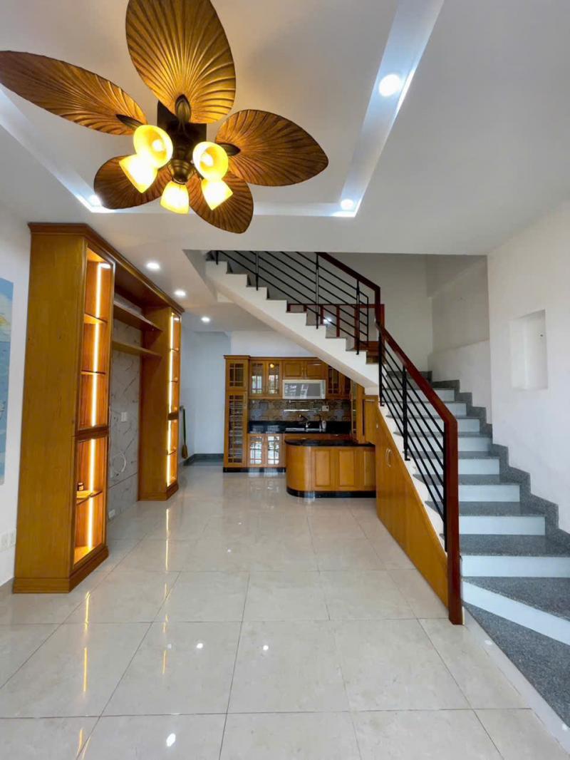BÁN NHÀ HẺM XE TẢI 1 TRỤC ĐƯỜNG CHU VĂN AN DIỆN TÍCH: 4,5X11,5M TRỆT LỬNG 4 LẦU