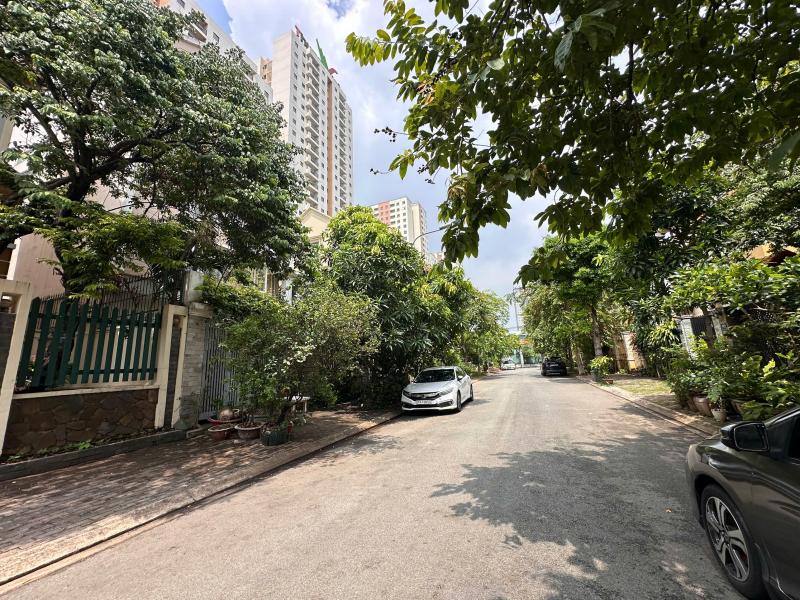 BÁN NHÀ KHU COMPOUND ĐƯỜNG LƯƠNG ĐỊNH CỦA DIỆN TÍCH: 8,77X18M TRỆT 2 LẦU ST