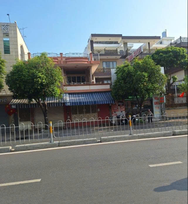 Bán nhà mặt tiền 10-10A Nguyễn Sơn diện tích: 10,3x30m (nở hậu 12,4m) trệt
