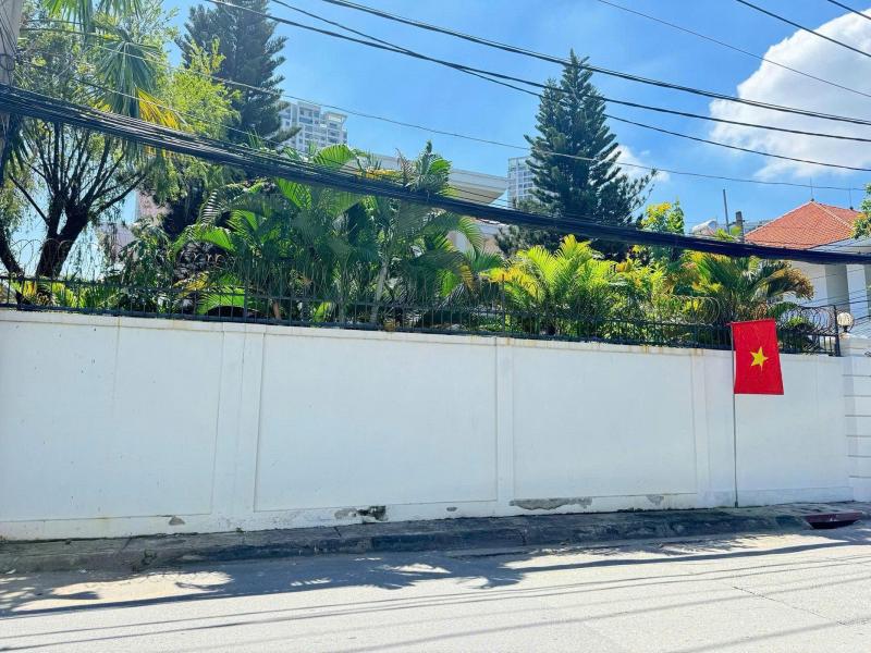 BÁN NHÀ MẶT TIỀN 16 NGUYỄN Ư DĨ THẢO ĐIỀN DIỆN TÍCH: 10X27M