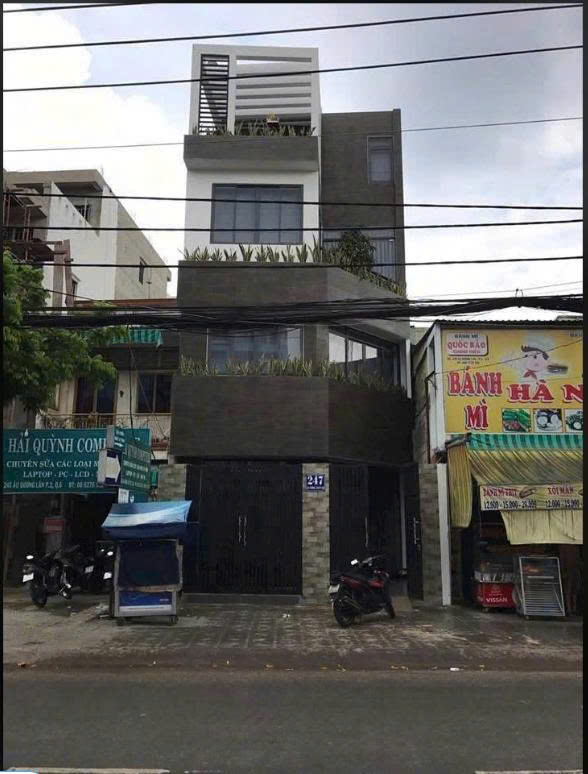 Bán nhà mặt tiền 247 Âu Dương Lân diện tích: 5,78x14,27m 3 tầng sân thượng