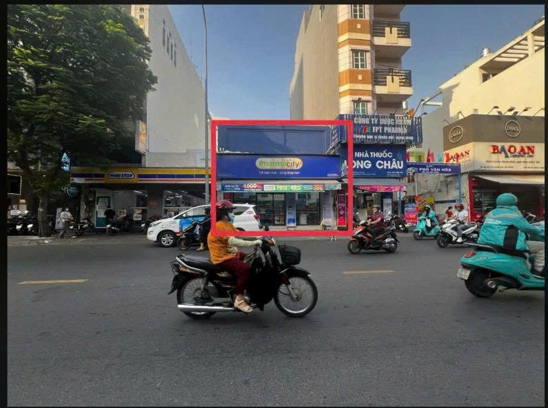 Bán nhà mặt tiền 258-260 Cao Thắng diện tích: 8x17m trệt lầu