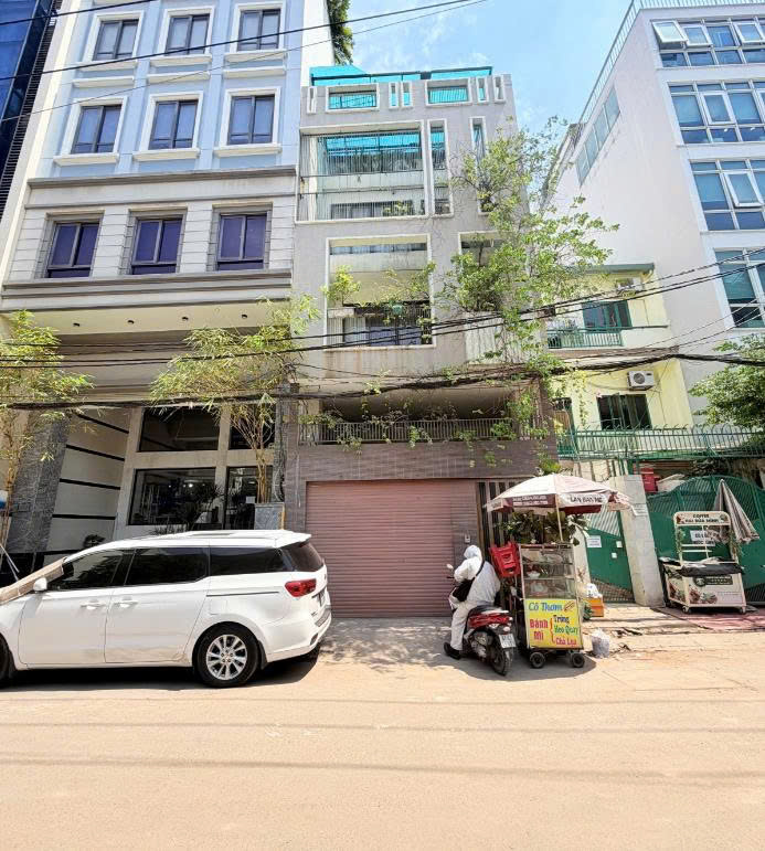 BÁN NHÀ MẶT TIỀN 35 BA VÌ DIỆN TÍCH: 5,35X16M HẦM 6 LẦU