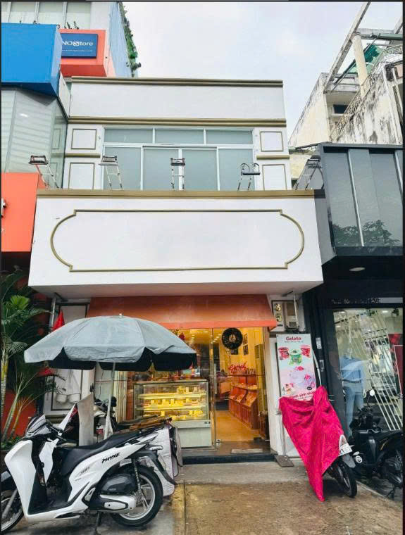 BÁN NHÀ MẶT TIỀN 35 CỘNG HÒA DIỆN TÍCH: 4,5X20M 2 TẦNG (CÔNG NHẬN: 99M2)