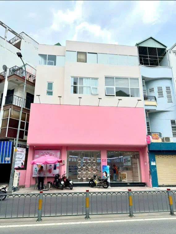 BÁN NHÀ MẶT TIỀN 45 ÚT TỊCH DIỆN TÍCH: 10X11M TRỆT 3 LẦU (CÔNG NHẬN: 92,1M2)