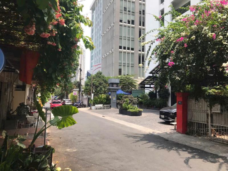 BÁN NHÀ MẶT TIỀN 5 NGUYỄN ĐĂNG GIAI THẢO ĐIỀN DIỆN TÍCH: 11X7M 3 TẦNG