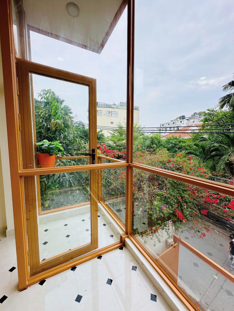 BÁN NHÀ MẶT TIỀN 69 ĐƯỜNG 47 THẢO DIỀN DIỆN TÍCH: 4X19M 4 TẦNG CÓ THANG MÁY