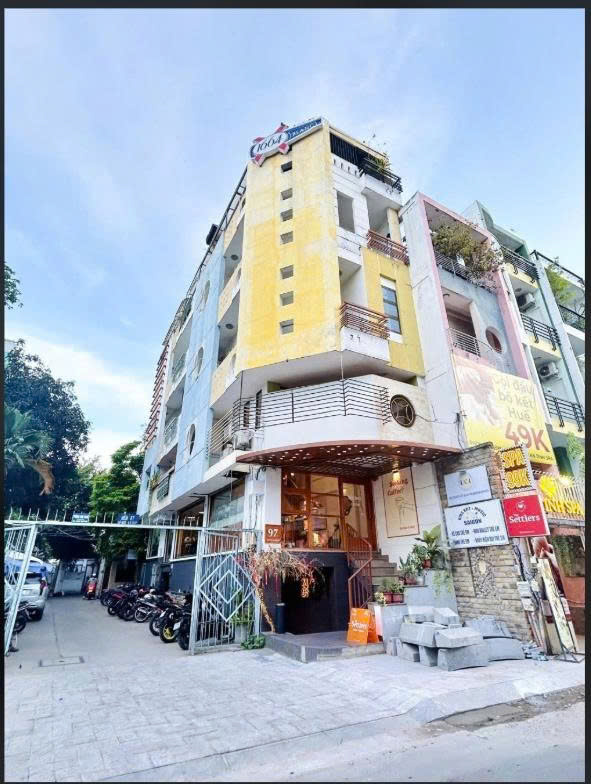 Bán nhà mặt tiền 97 Đặng Dung diện tích: 4,1x22m hầm 3 lầu