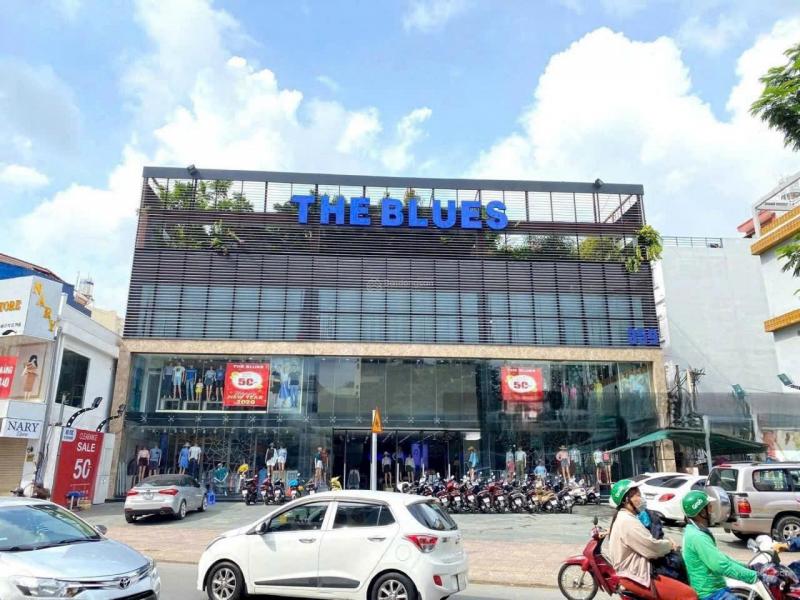Ban nhà mặt tiền đường Lê Văn Sỹ Quận 3