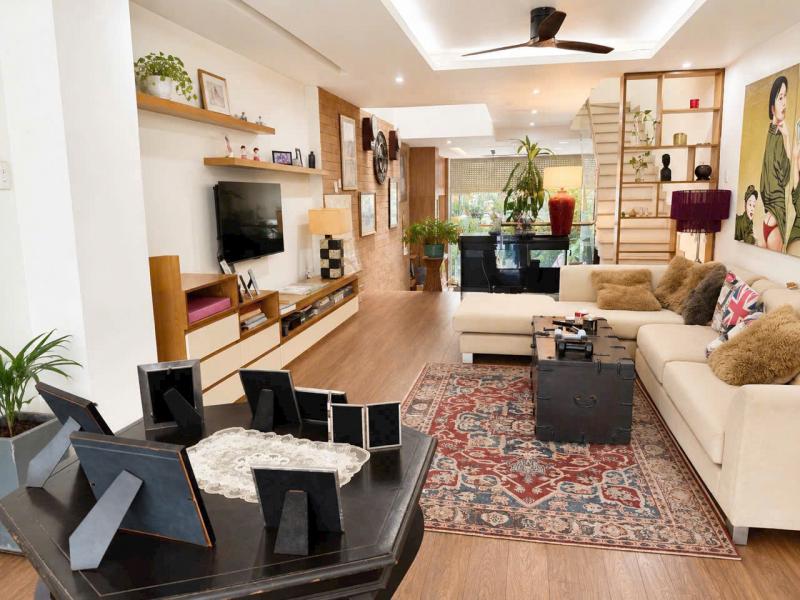 BÁN NHÀ MẶT TIỀN KINH DOANH ĐƯỜNG QUỐC HƯƠNG DIỆN TÍCH: 4,5X29M TRỆT 4 LẦU