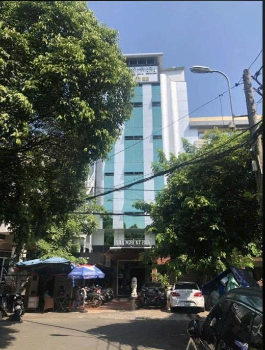 BÁN TÒA KHÁCH SẠN ĐƯỜNG LÊ HỒNG PHONG DIỆN TÍCH: 12X24M TRỆT 6 LẦU SÂN THƯỢNG