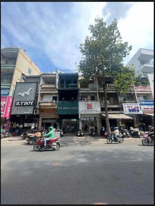 Bán tòa mặt tiền 119 119B Nguyễn Trãi diện tích: 7,3x16,2m 5 tầng