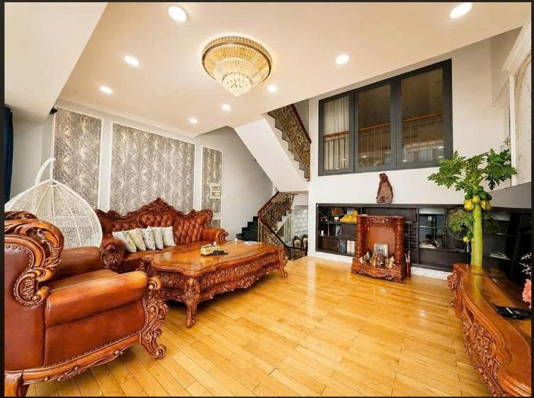 Bán tòa nhà 122/12 Đặng Văn Ngữ diện tích: 6x17m trệt 5 tầng sân thượng