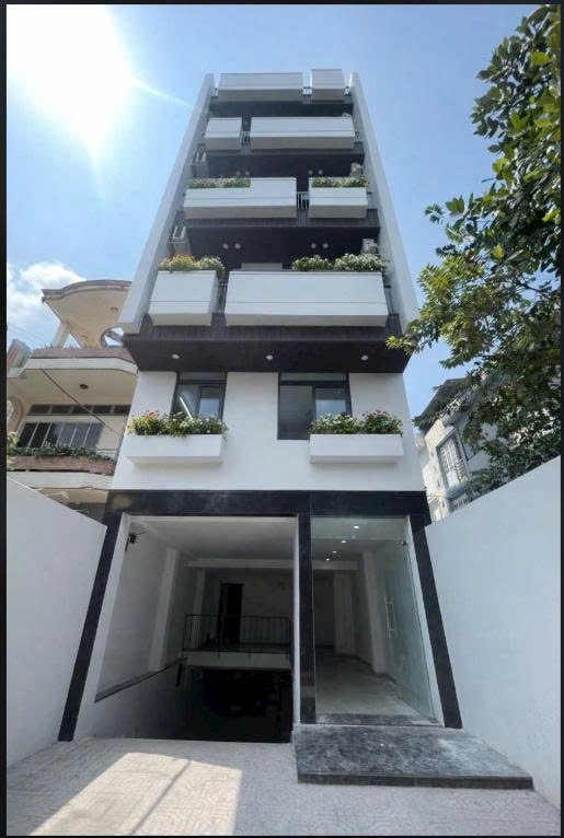 BÁN TÒA NHÀ CHDV 2 MẶT TIỀN 18B NGÔ ĐỨC KẾ DIỆN TÍCH: 5X28M HẦM 7 TẦNG