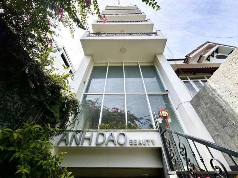 Bán tòa nhà đường Lê Văn Sỹ quận Phú Nhuận