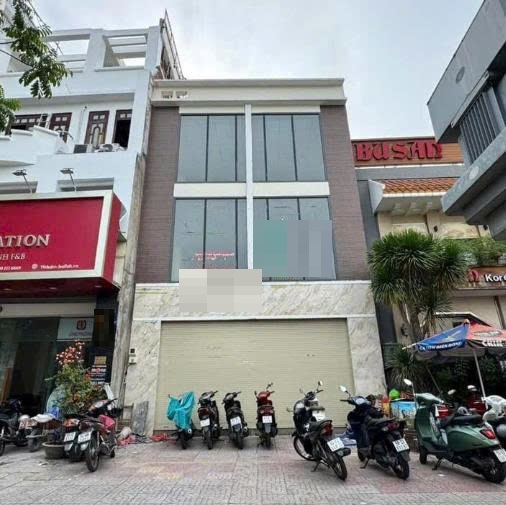Bán tòa nhà đường Nguyễn Thái Học diện tích: 7x20m (nở hậu 8,2m) 3 tầng